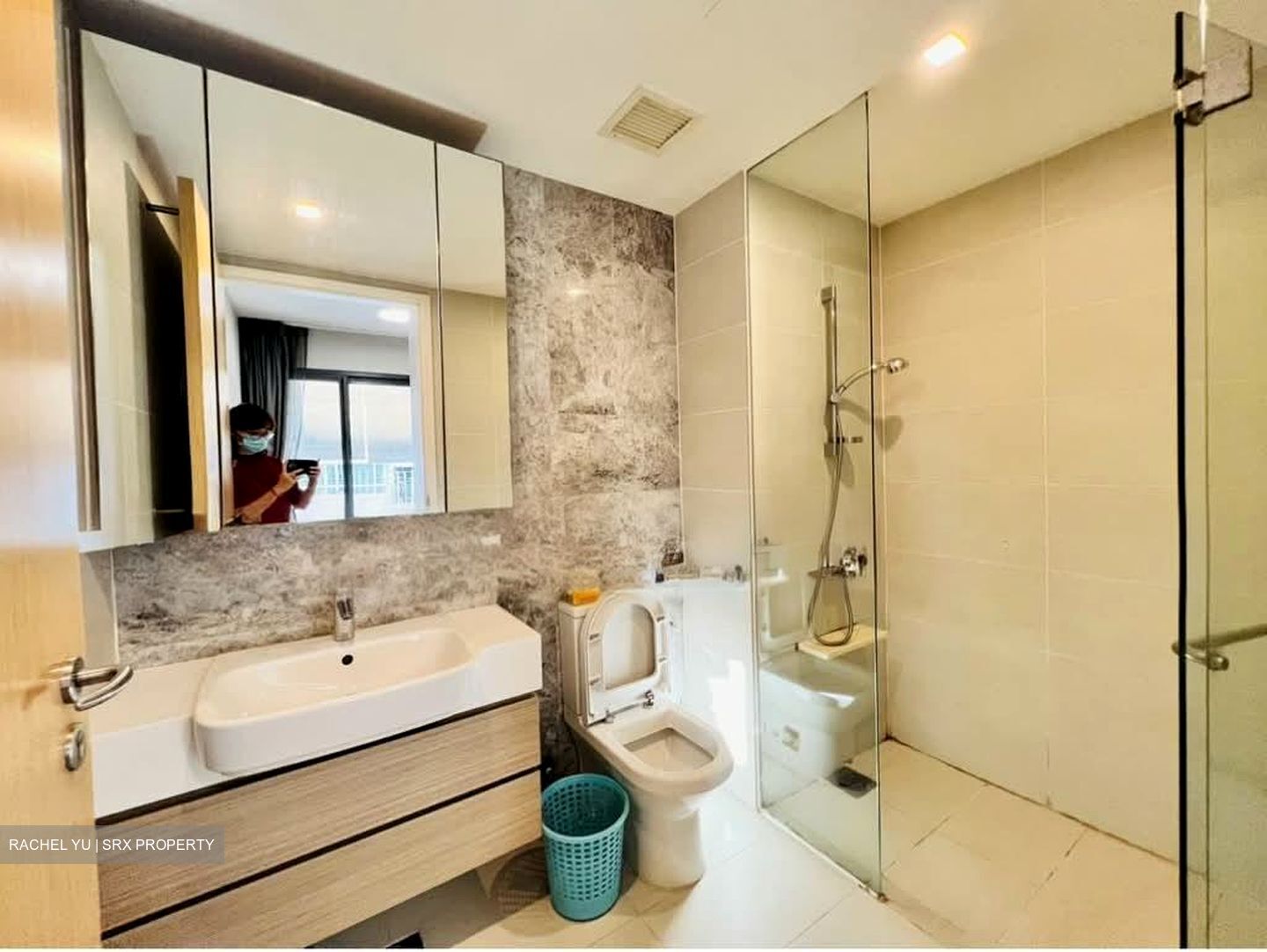 The Lakefront Residences (D22), Condominium #570131581